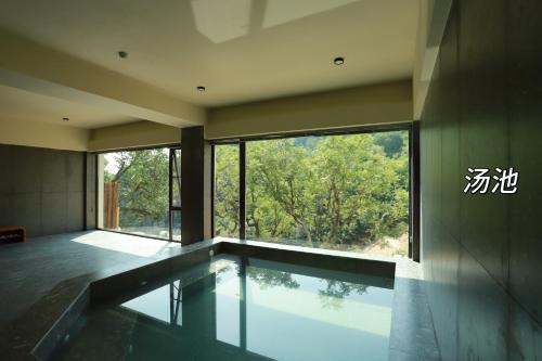 Yunjie Qingsongling Study Resort