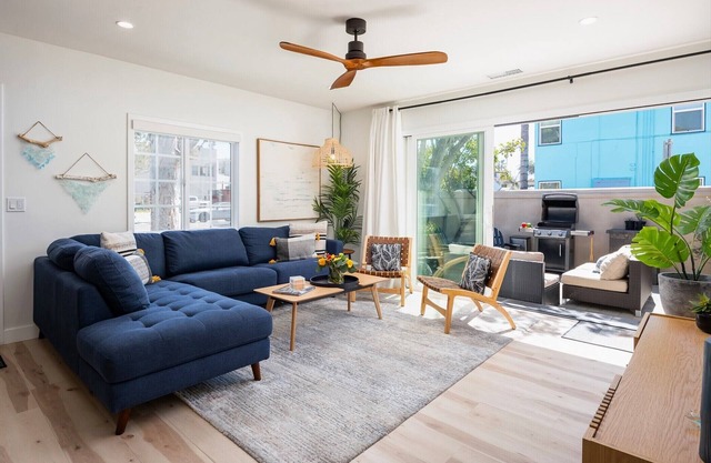 Zanzibar Retreat | 2BR Walk to Beach! + Courtyard