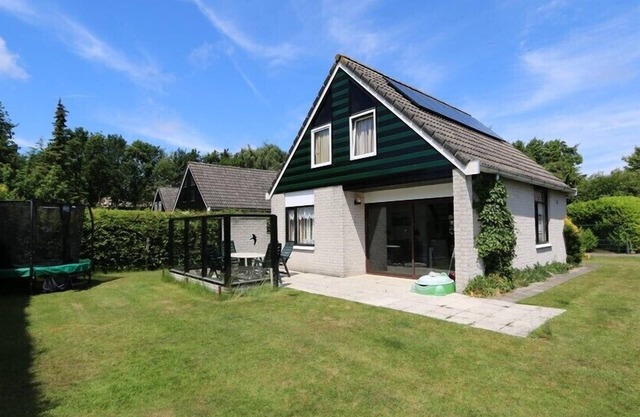 Zeeduin 57 vacation cottage near nature and dune area