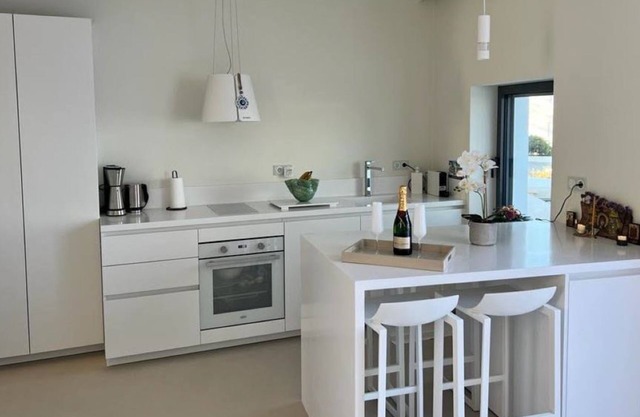 ZELOS Guesthouse Milos