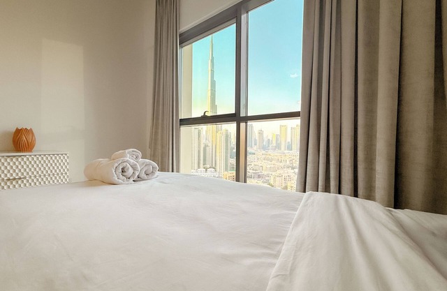 Zinnia Luxury 2BHK Bellevue Burj Khalifa View