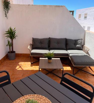 Rota Apartment | Ático con terraza - 2 minutos de la playa