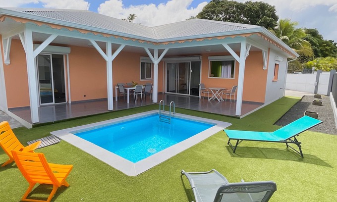 Petit-Bourg Villa | Évasion Tropicale : Villa de Rêve Avec Piscine