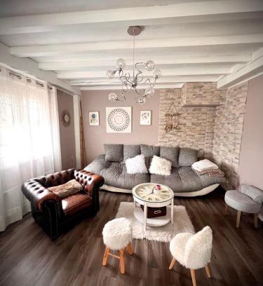 Ornans Apartment | Ô Nid Douillet