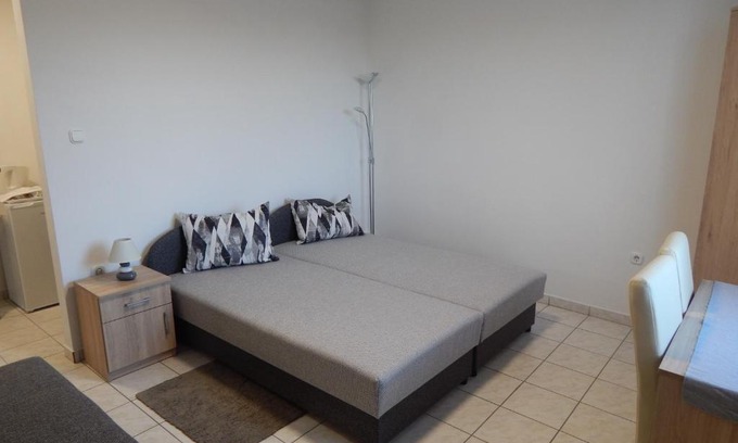 Sarvar House | Újsziget Vendégház