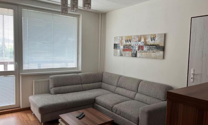 Juh Apartment | Útulný apartmán v blizkosti centra