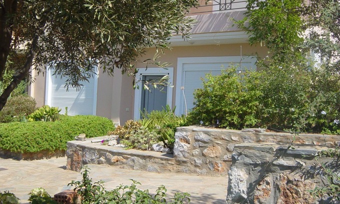 Karystos House | Άνετη διαμονή, μαγευτική θέα, υπέροχη παραλία!