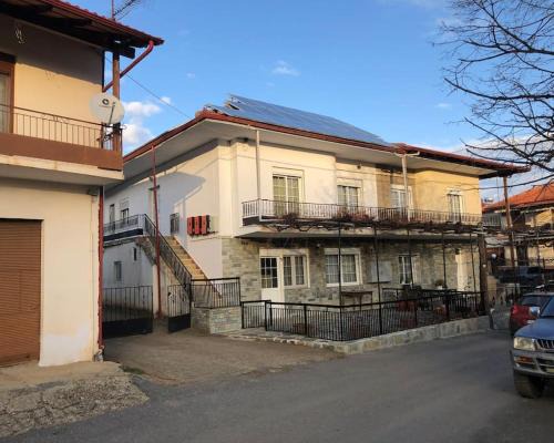 Almopia Apartment | ΚΟΝΤΑ ΣΤΑ ΛΟΥΤΡΑ ΠΟΖΑΡ ΚΑΙ ΚΑΪΜΑΚΤΣΑΛΑΝ