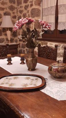 Ano Trikala House | Νόστος