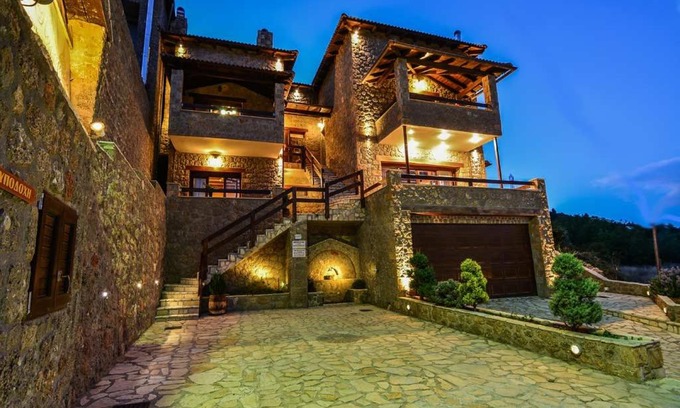 Synikia Mesi Trikalon House | Ξενώνας Σαν Παραμύθι