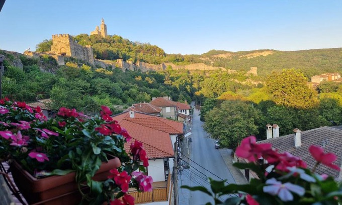 Veliko Tarnovo Apartment | Къща за гости Великите