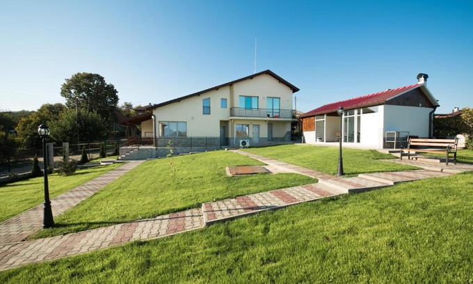 Petrich House | Къща за гости Елица