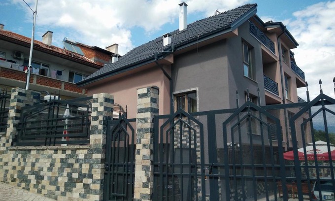Sandanski House | Къща за гости Роял