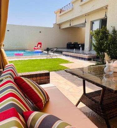 Riyadh Ski Chalet | شالية راقي بمسبح وجلسات خارجية