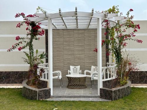 Az Zulfi Ski Chalet | شاليهات وريف الفندقية