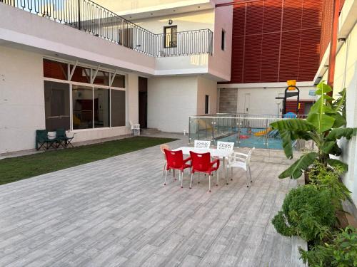 Al Kura Ski Chalet | شاليه واستراحة غريس الجديدة