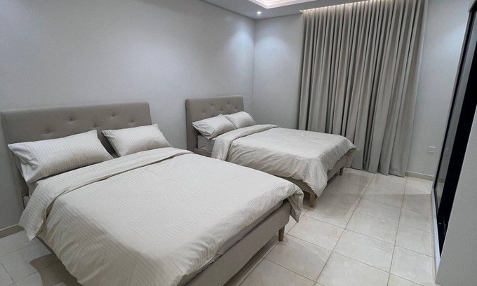 As Salamah Apartment | شقة رووف ٣ غرفة مع خصوصية تامة