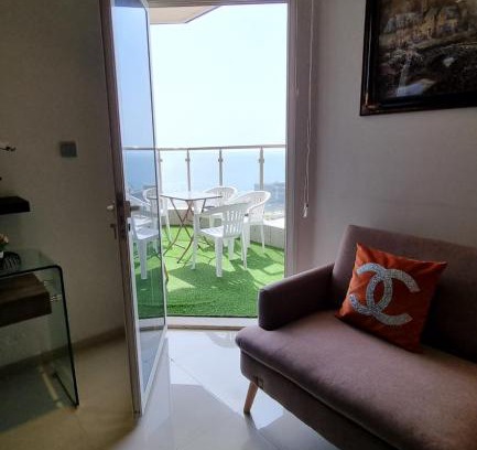 Ash Shati Apartment | شقة مطلة على البحر والفورمولا ببرج المسارات