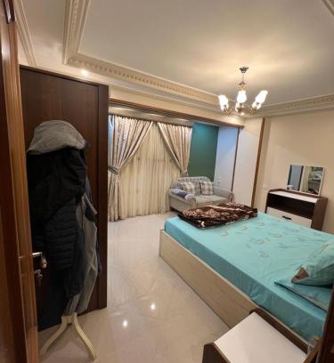 Al-Khalifa House | غرفة مكيفه مفروشة بالهضبة الوسطه شباب فقط
