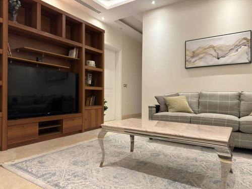 Riyadh Villa | فيلا أنيقة دور أرضي بمدخل خاص وفناء خارجي