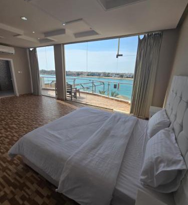 Dhahban Villa | فيلا هابي بيتش شاطى رملي وخاص