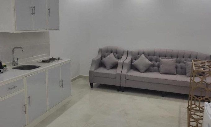 Al Uwayqilah Apartment | مراسم الشمال للشقق المخدومة