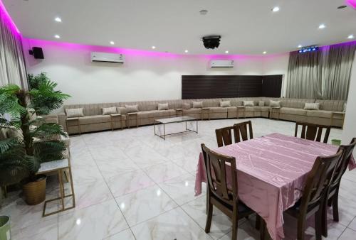 Al Kura Apartment | هابي لاند 1