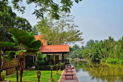 Amphawa Resort | บ้านกรนรา Baan Kornnara