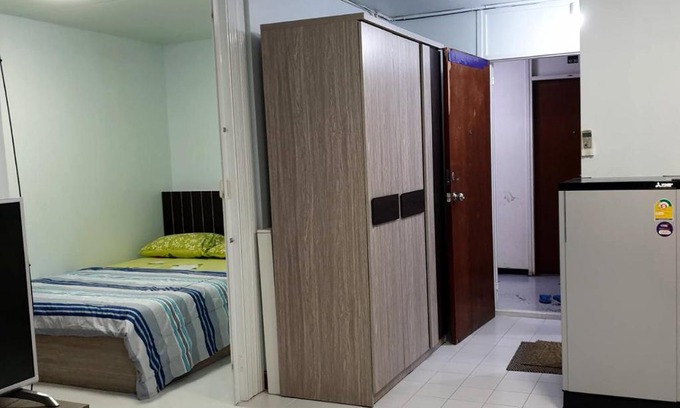 Ban Mai Apartment | ห้องใหญ่-ห้องพักรายวัน เมืองทองธานี เรือนศรีตรัง