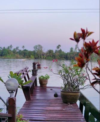Suan Luang House | เรือนรอยน้ำ บ้านกามเทพ โฮมสเตย์ อัมพวา