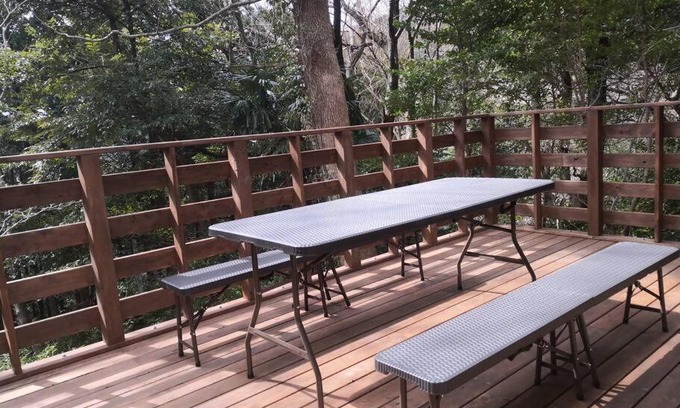 Higashiizu Villa | ■ウッドテラスでBBQ&源泉掛け流し温泉付きの一棟貸切の貸別荘■伊豆(熱川)を遊びつくそう