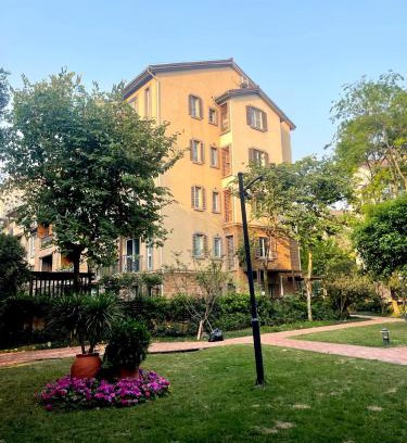 Chongqing Apartment | 哲帆民宿花园洋房江与城店