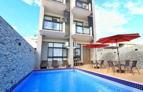 Hengchun Villa | 墾丁新宿VILLA l獨棟包棟 泳池KTV 烤肉麻將派對