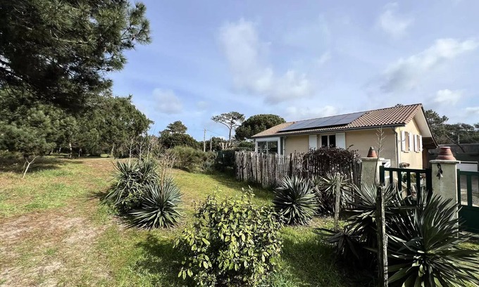 Vendays-Montalivet Villa | 058 - Peaceful little corner next to the pines and 200m from the ocean