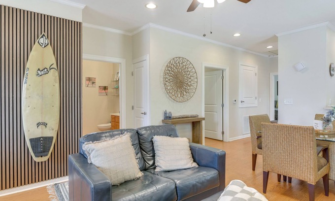 Galveston Cottage | 1/2 Mi to Galveston Beach Seawall: Retreat w/ Pool