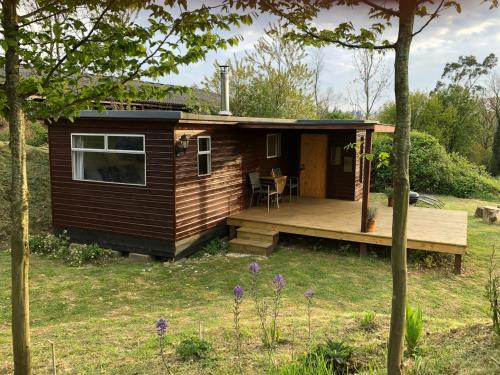 Broadwindsor House | 1 Bed Cabin - Sleeps 2 - 15 mins from Lyme Regis