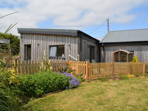 Charlton Horethorne Apartment | 1 bed property in Sherborne 86426