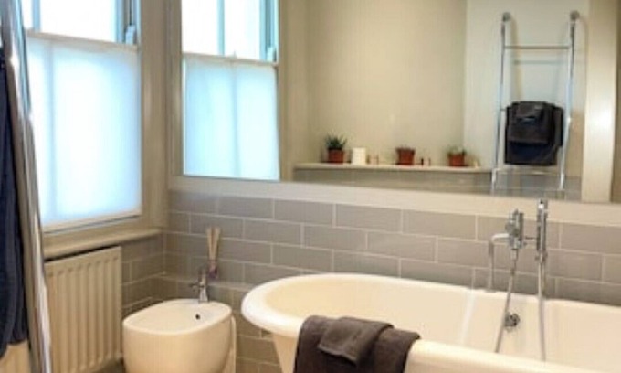 Chiswick Apartment | 1 bed Tranquil oasis in Chiswick Homefields