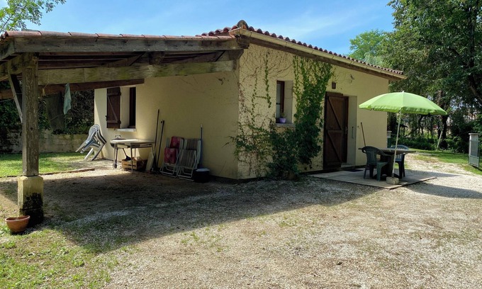 Saint-Julien-de-Lampon House | 1 Bedroom Private vacation home in Saint-Julien-de-Lampon
