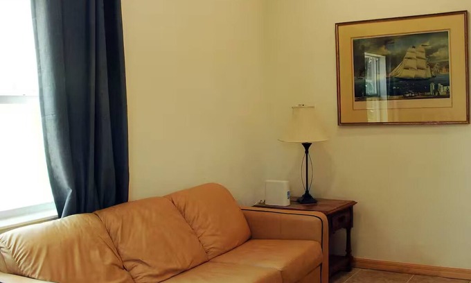 Sunset House | 1 Bedroom 725 sf Ft. Laud. House; on-site W/Dryer