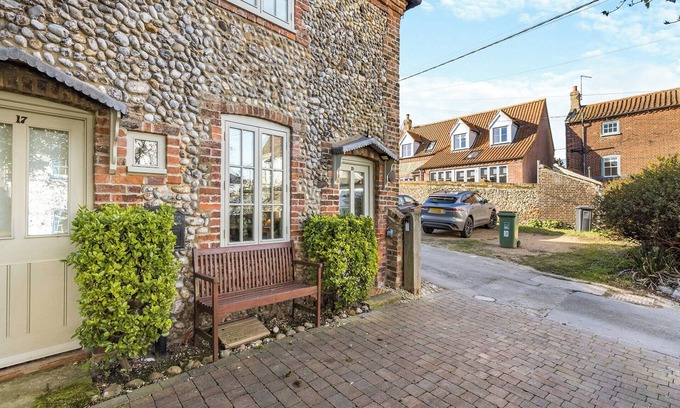 Wells-next-the-Sea Cottage | 1 bedroom accommodation in Wells-next-the-Sea