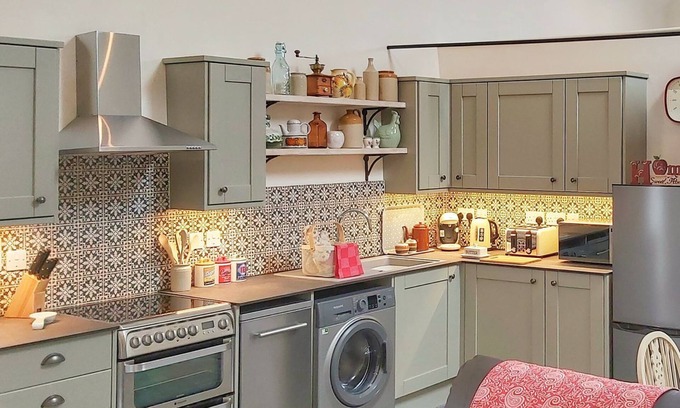 Shepton Mallet Cottage | 1 bedroom accommodation in Pilton, near Shepton Mallet