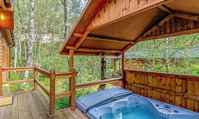 Freehay Ski Chalet | 1 bedroom accommodation in Freehay, Cheadle