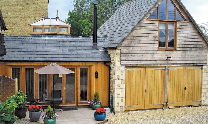 Stratton Cottage | 1 bedroom accommodation in Cirencester
