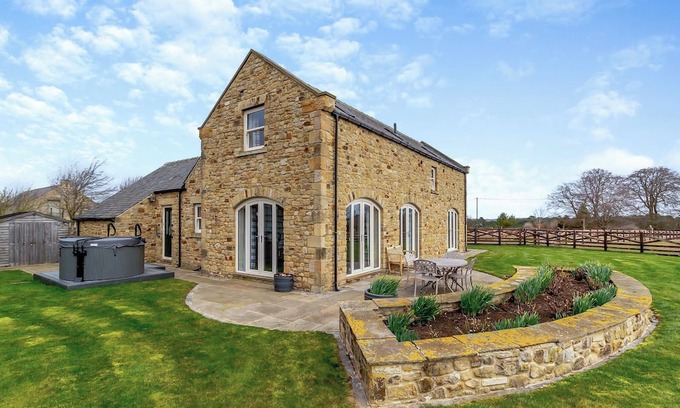 Consett Cottage | 1 bedroom accommodation in Knitsley
