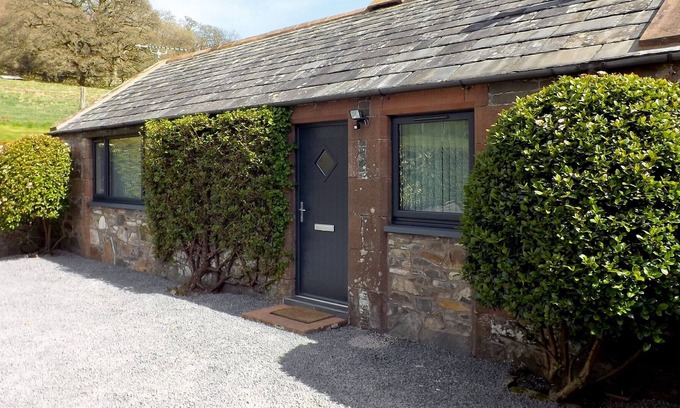 Thornhill Cottage | 1 bedroom accommodation in Kirkland, near Thornhill