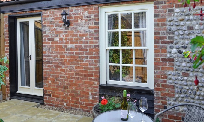 Lessingham Cottage | 1 bedroom accommodation in Lessingham, near Stalham