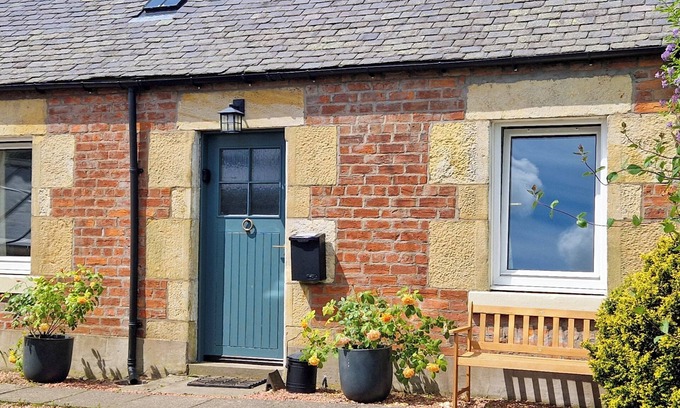 Errol Cottage | 1 bedroom accommodation in Errol, near Perth