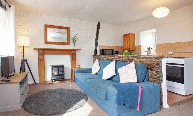 Looe Cottage | 1 bedroom accommodation in Looe