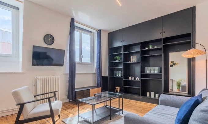 Tourcoing Apartment | 1 bedroom apartment near shops & metro